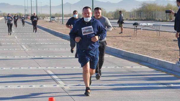 Diario del Yaqui Policías municipales realizan examen físico para