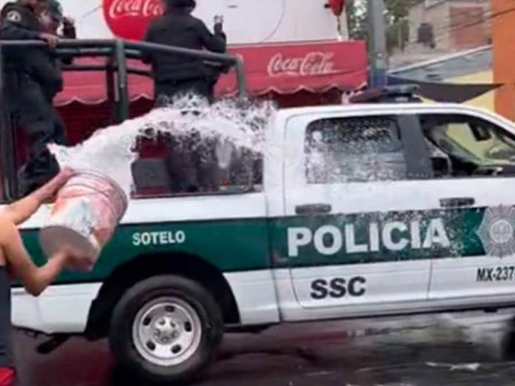 Diario del Yaqui VIDEO Mojan a policías de CDMX por Sábado de Gloria