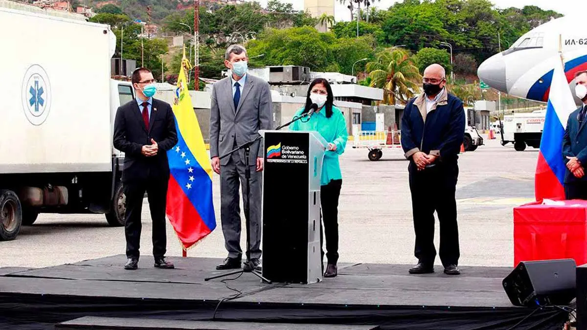 Vacuna rusa llega a Venezuela para ensayos
