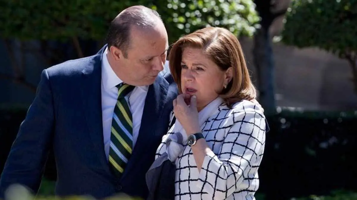Con todo y orden de captura, esposa de César Duarte abre negocios en EU