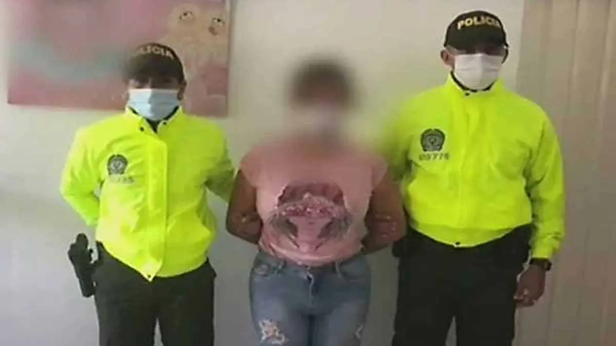 Creaba videos violando a sus hijas y los vendía en red de pedofilia