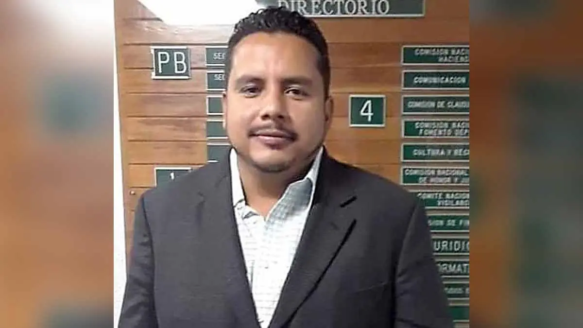 Disfruta "Chavalo" playa, pero el Municipio, tirado
