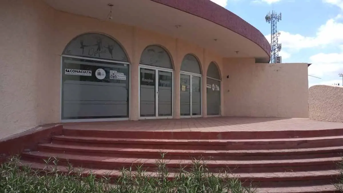 Buscan clases en Biblioteca