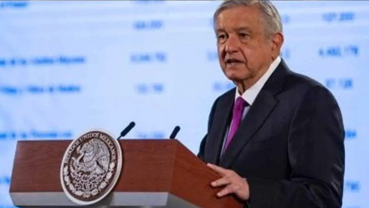 Podría haber reforma constitucional al sector energético: AMLO