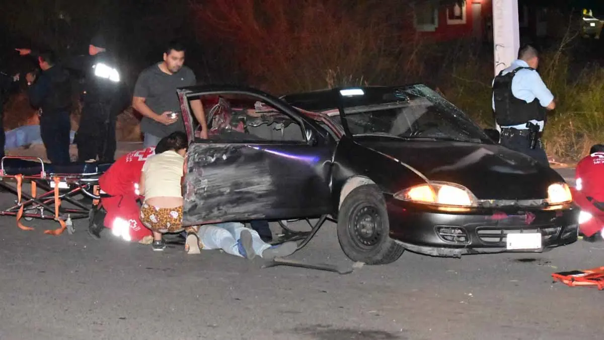 Trágica volcadura deja una jovencita muerta y 3 heridos