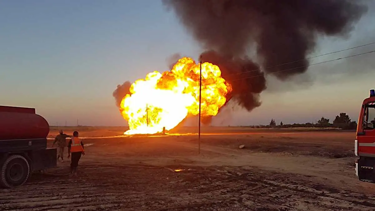 Explota en Hidalgo toma clandestina en ducto de Pemex
