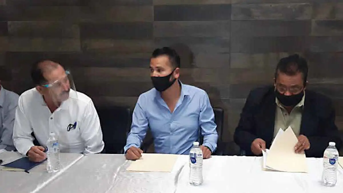 Acusan a funcionario de misoginia