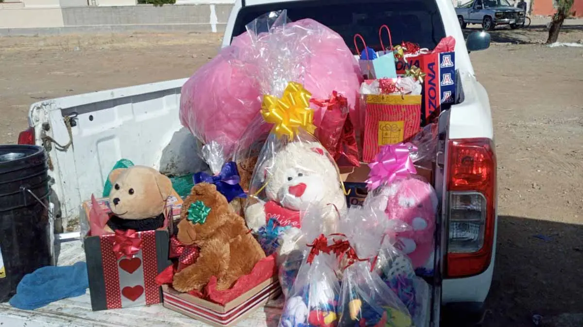 Siguen recibiendo donaciones de juguetes para Navidad
