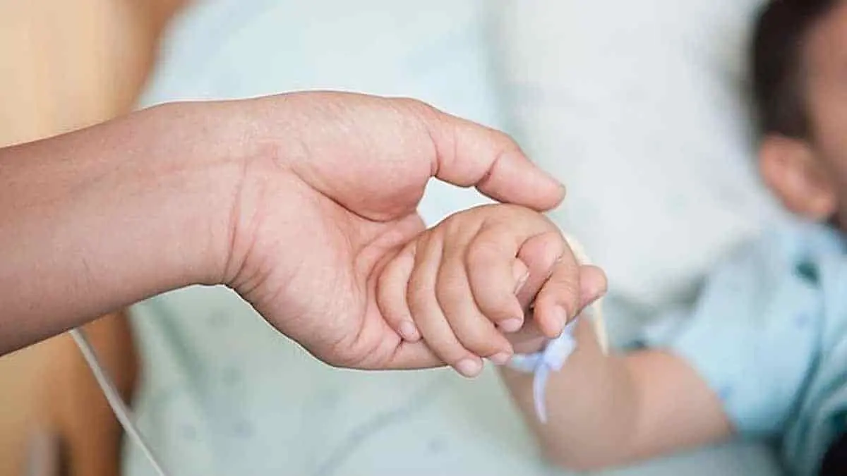 Debaten en Holanda por legalizar la eutanasia en niños de 1 a 12 años