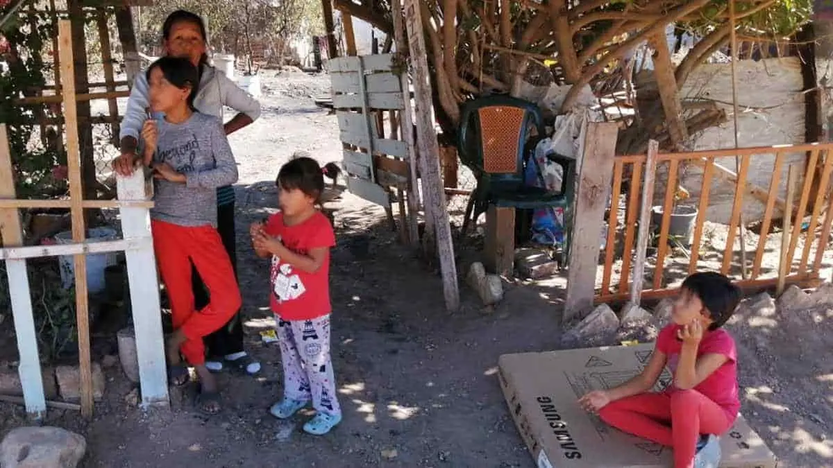Familia pierde todo en incendio de su casa; pide ayuda a la sociedad