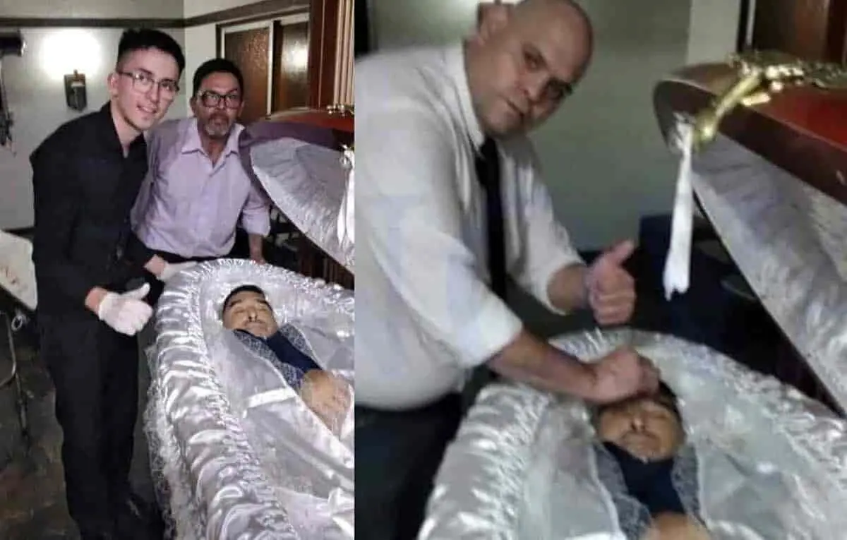 Empleados se toman fotos con el cuerpo de Maradona