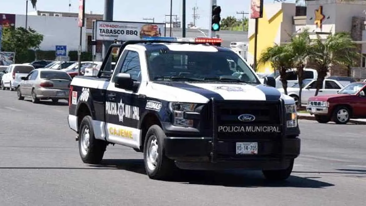 Aún no resuelven amparo a policías