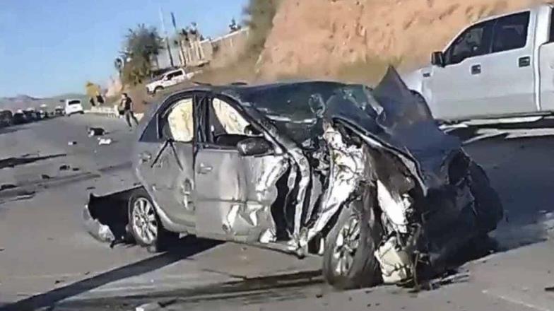 VIDEO: Brutal accidente carretero en Nogales deja varios muertos