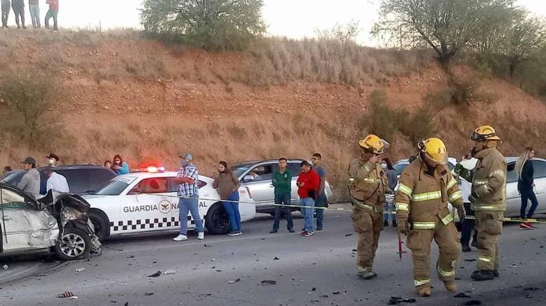 VIDEO: Brutal accidente carretero en Nogales deja varios muertos