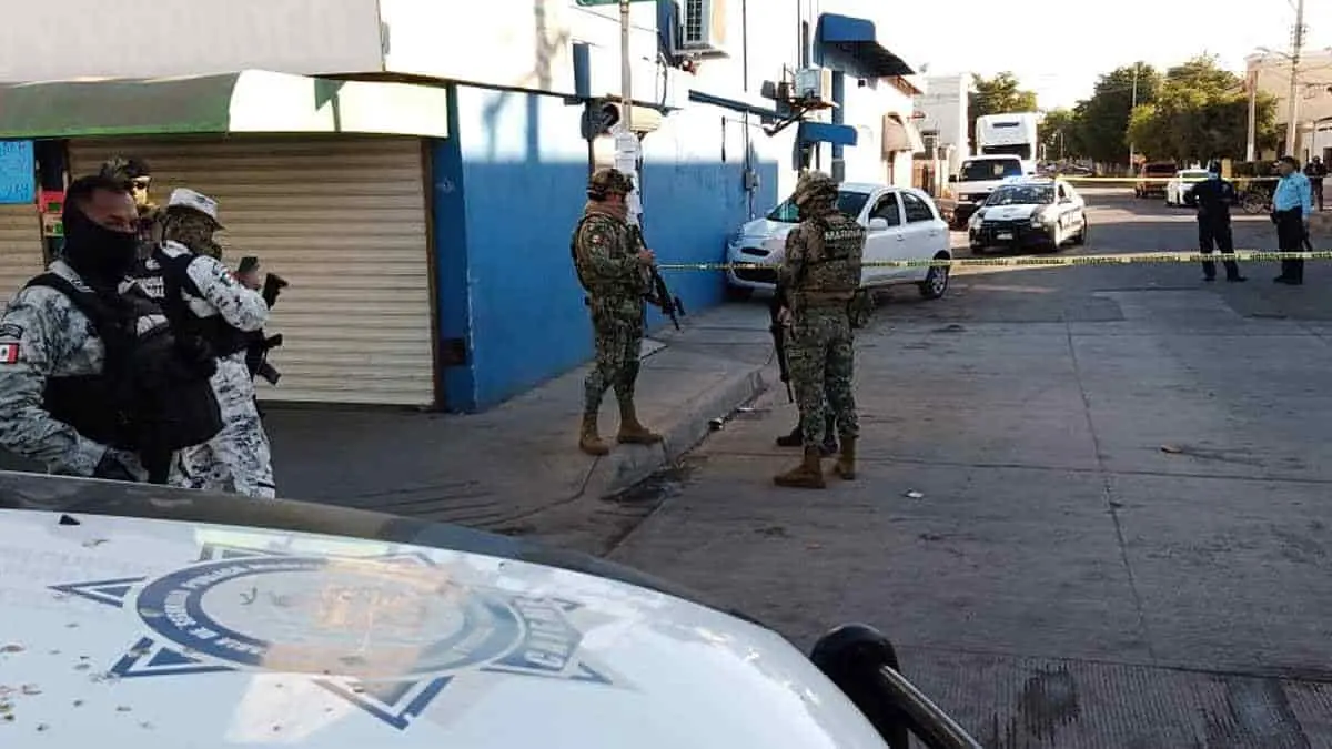 Capturan a presuntos asaltantes tras persecución