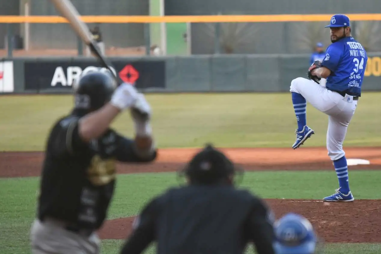 Yaquis, a dominar a Tomateros