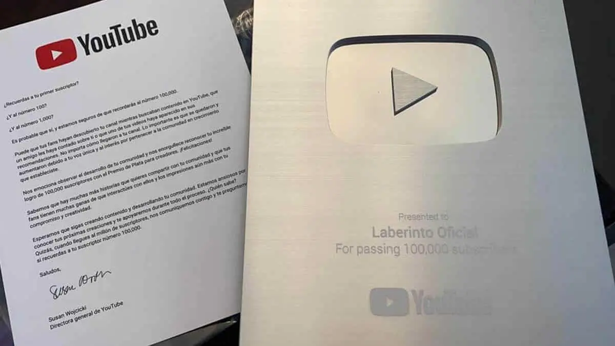 El canal de Grupo Laberinto recibe el botón de plata de Youtube