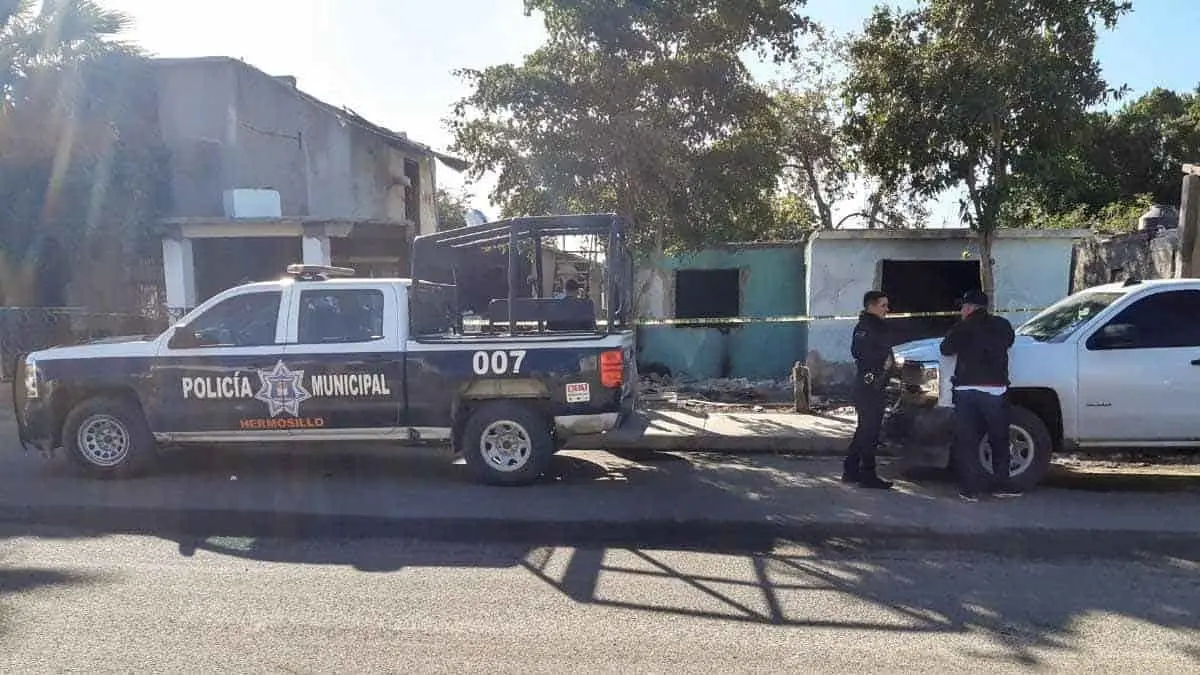 Confunden balazos con cohetes: hay un hombre muerto