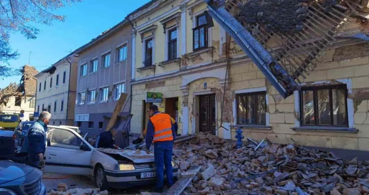 Sismo acaba con la mitad de Croacia