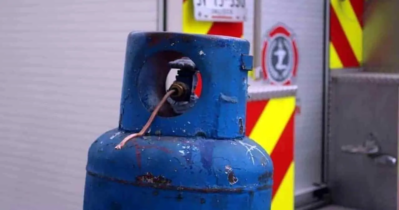 Entra a robar y amenaza con explotar tambo de gas en la Nueva Castilla
