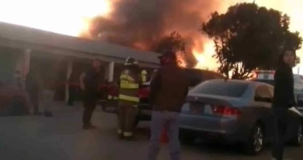 Muere persona de la tercera edad en incendio en la Costa de Hermosillo