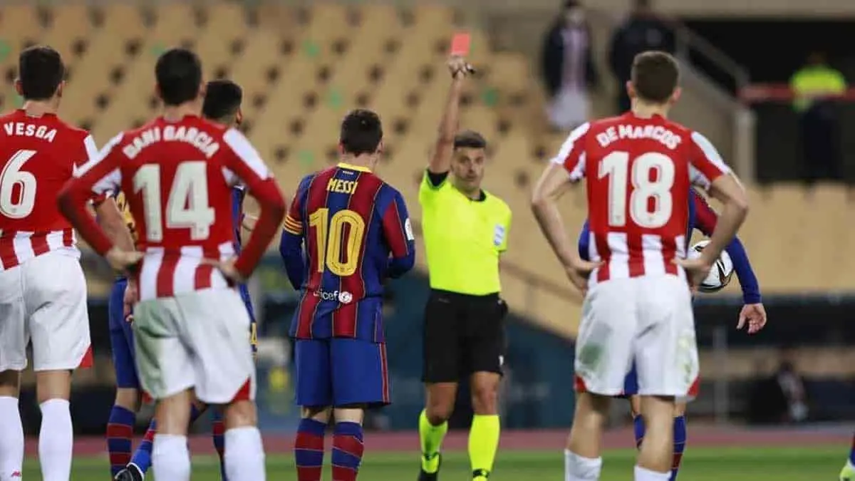 Expulsan a Lionel Messi por primera vez