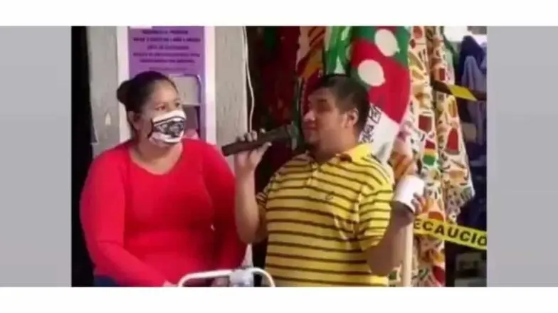Se hace viral persona invidente cantando en vía pública tema de la Banda MS Se hace viral persona invidente cantando en vía pública tema de la Banda MS