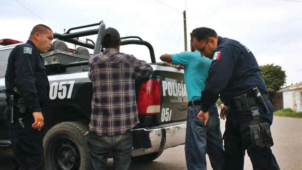 Aprueban policías examen