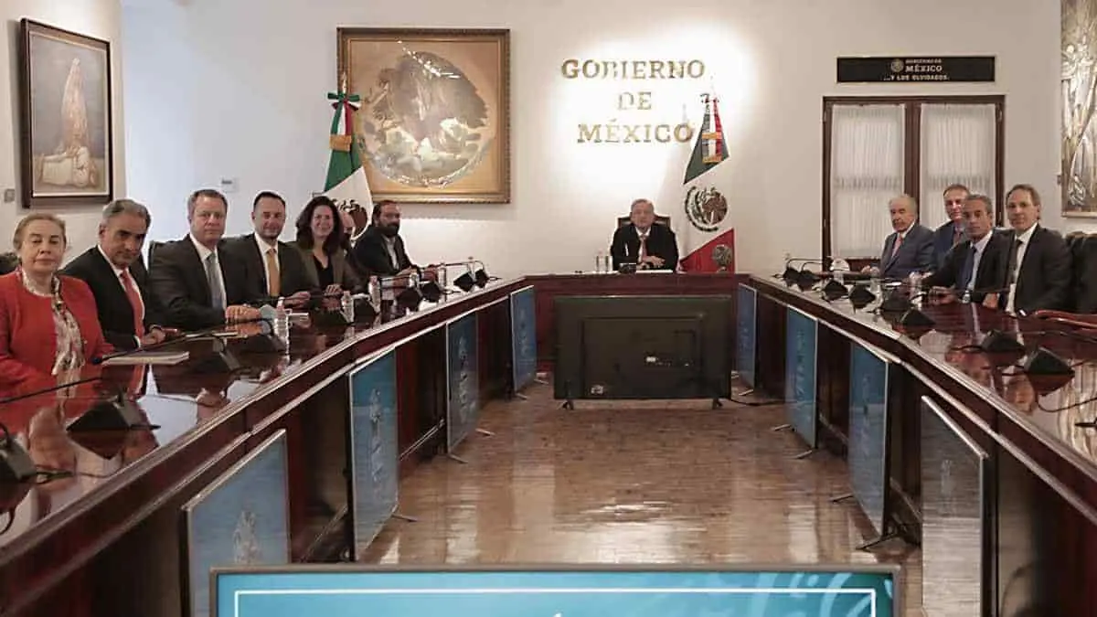Gobierno y empresarios de telecomunicaciones acuerdan enlazar a comunidades
