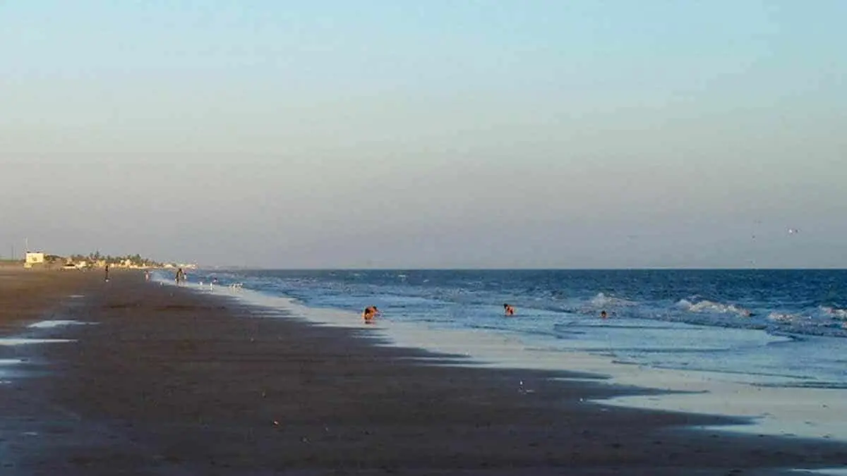 Piden a la población no ir a la playa