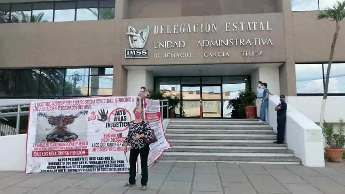 IMSS suspende descuentos a afectados por Aempreson