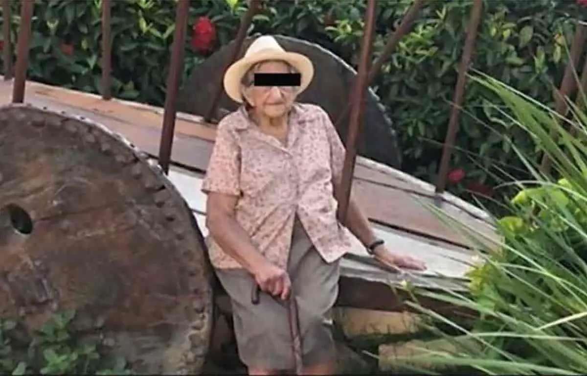 Anciana recibe la vacuna COVID-19, minutos después muere atropellada