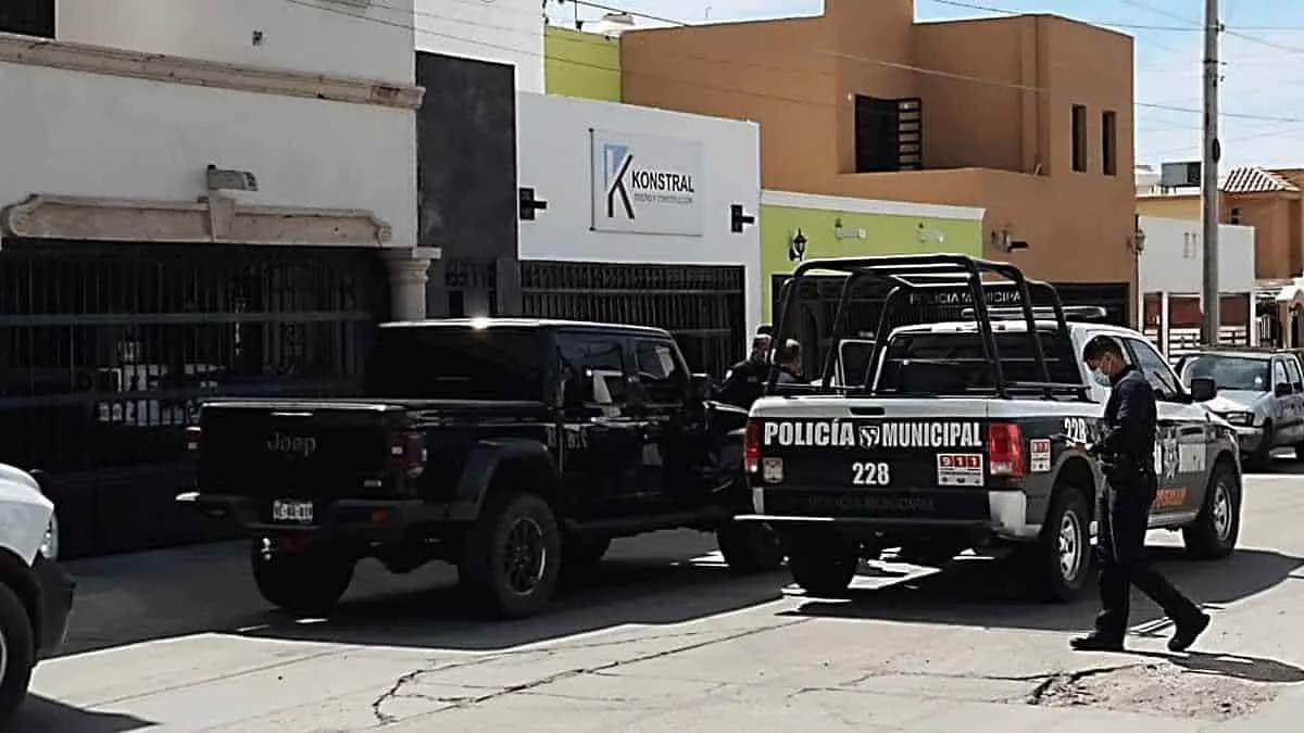 Roban casi un millón de pesos de constructora
