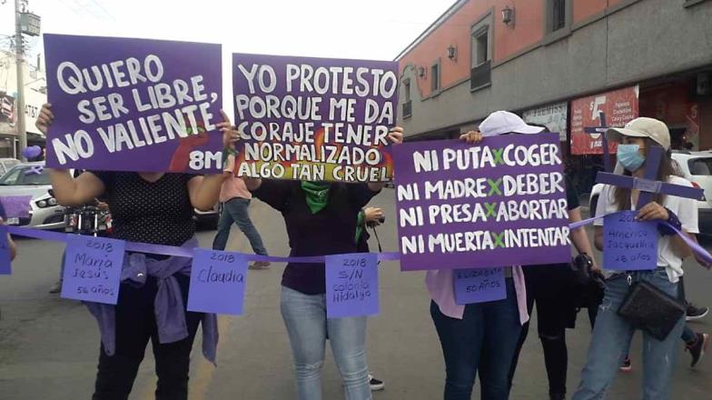 Feministas toman las calles de Cajeme durante en el Día de la Mujer