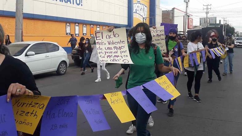 Feministas toman las calles de Cajeme durante en el Día de la Mujer