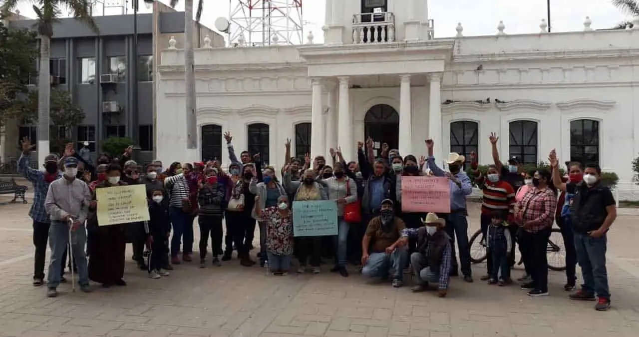 Hacen otro plantón al "Chavalo"