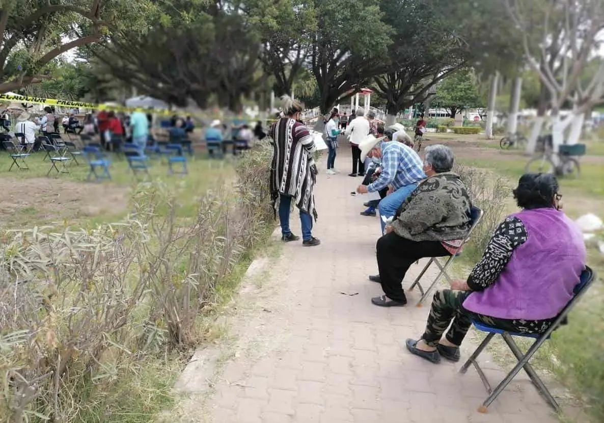 En la publica de Bácum se llevó a cabo a la aplicación de vacunas