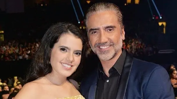 Alejandro Fernández debuta como abuelo