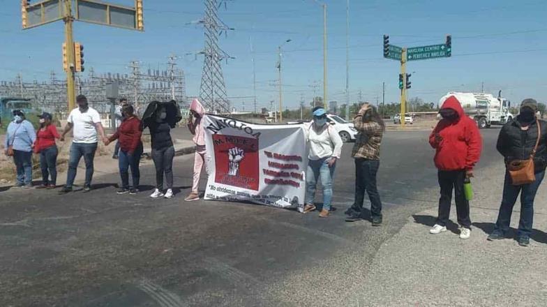 Maestros provocan caos vial en Navojoa