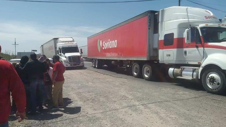 Maestros provocan caos vial en Navojoa