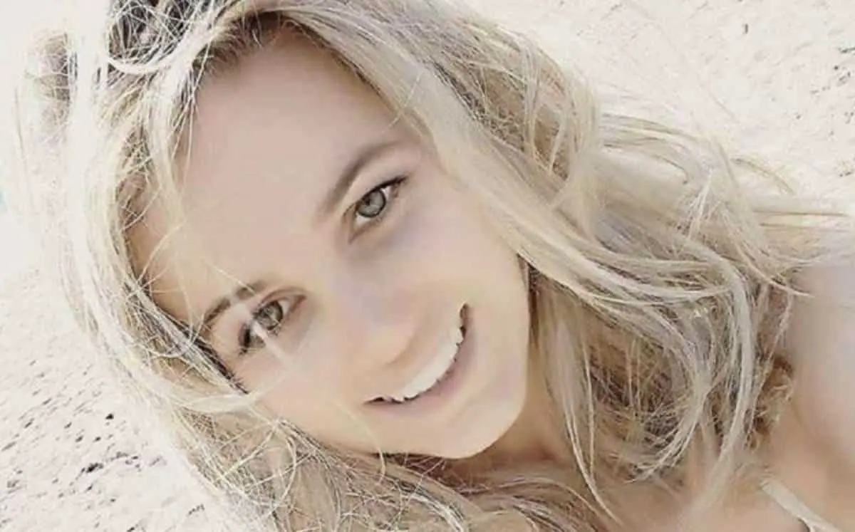 Hallan muerta a la actriz Amii Lowndes