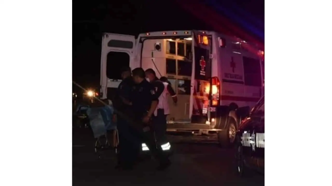 Violento hombre machetea a su expareja