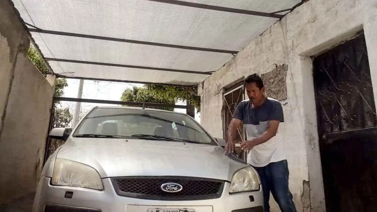 Don Margarito recibe apoyo para iniciar su lavado
