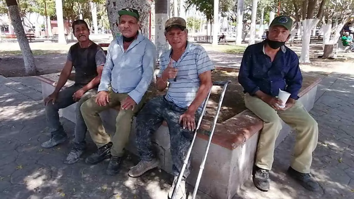 Están desesperados por encontrar trabajo
