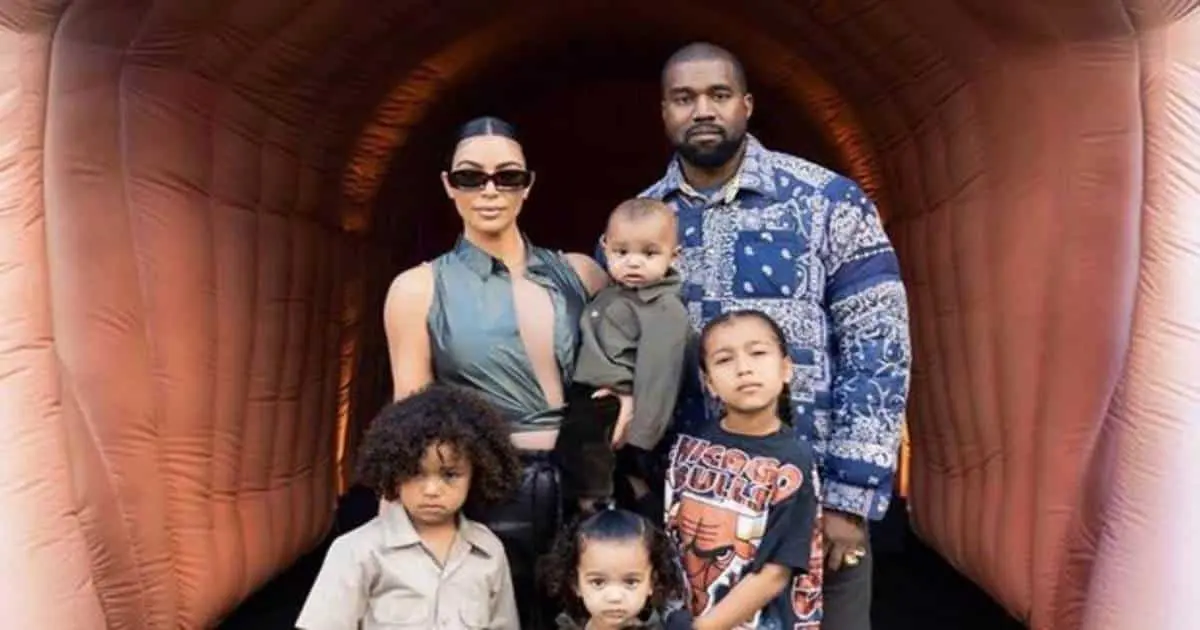 Kanye West acepta demanda de divorcio de Kim Kardashian