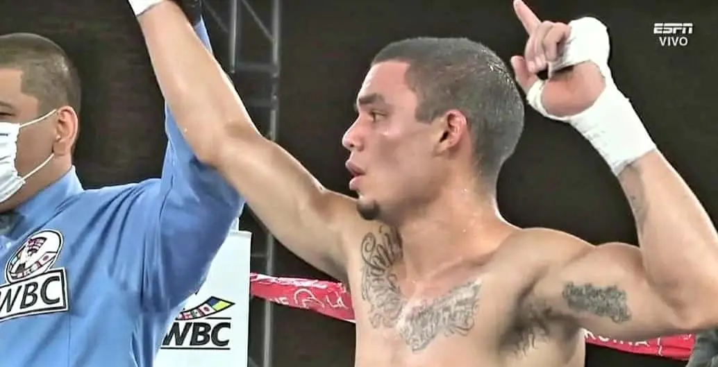"Pichón" Cabrera sigue perfecto; la función de box fue transmitida por ESPN