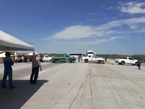 Se complica conflicto de la Cuatro Carriles