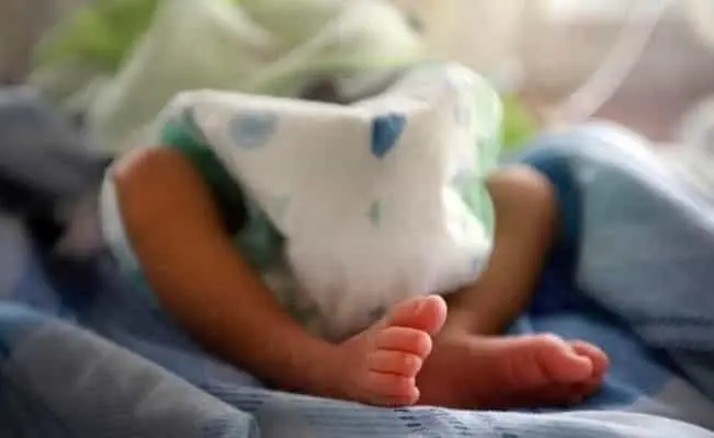 Mata a su bebé de hambre porque no quería un niño obeso