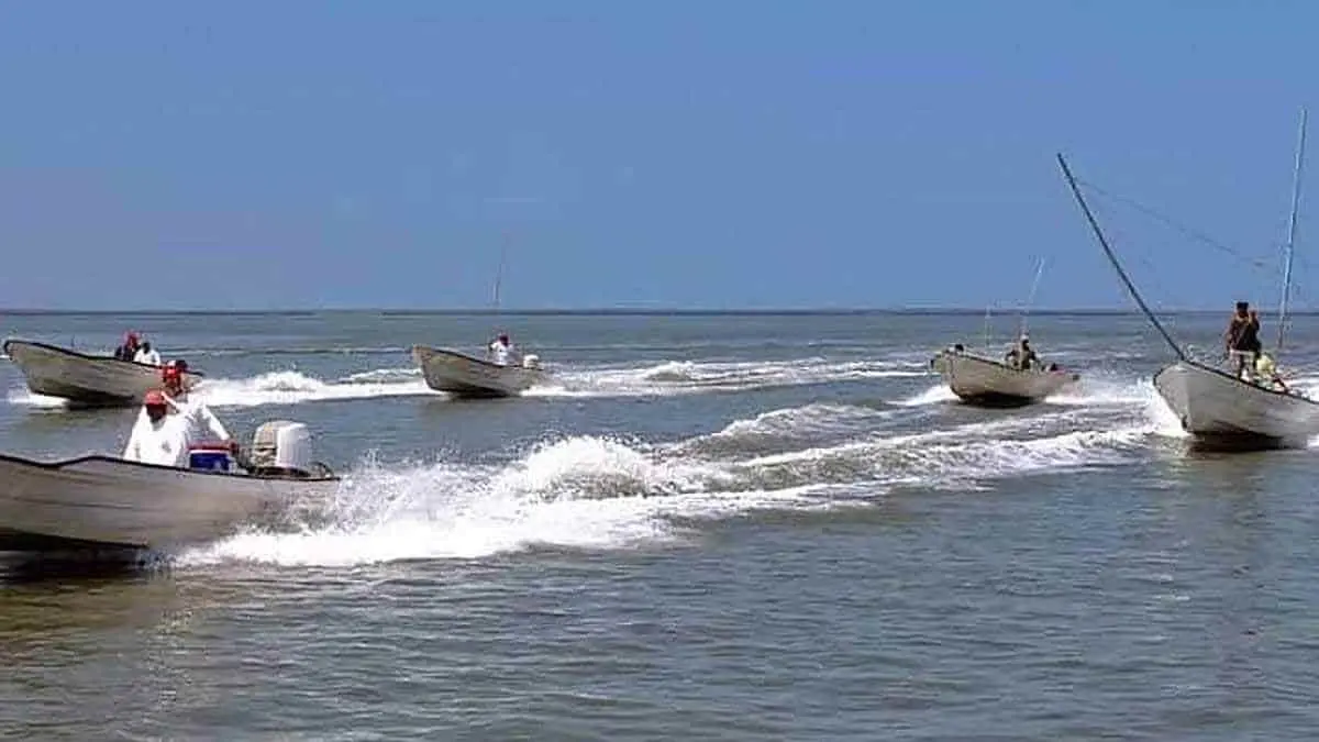 Se pierden otros pescadores en el sur