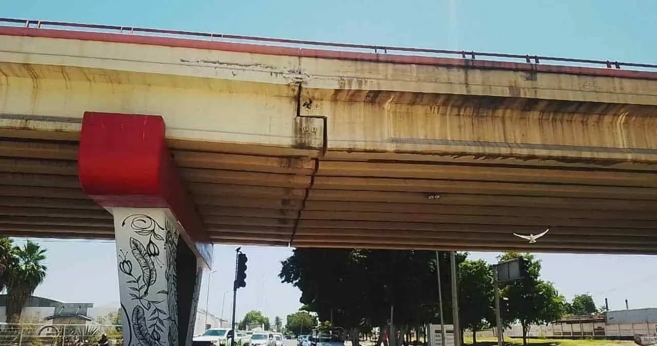 Sin peligro puente de la 5 y 300